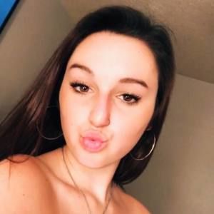 Meet your Posher, Marina